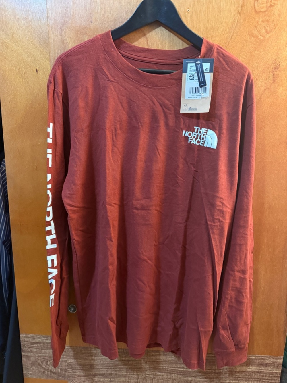 The North Face Men’s Long Sleeve Logo Tee - Rust - Picture 1 of 3